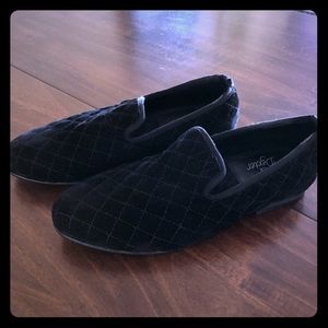 EUC Duke & Dexter Velvet Quilted Slip-Ons